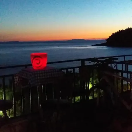City Hostel * Himarë